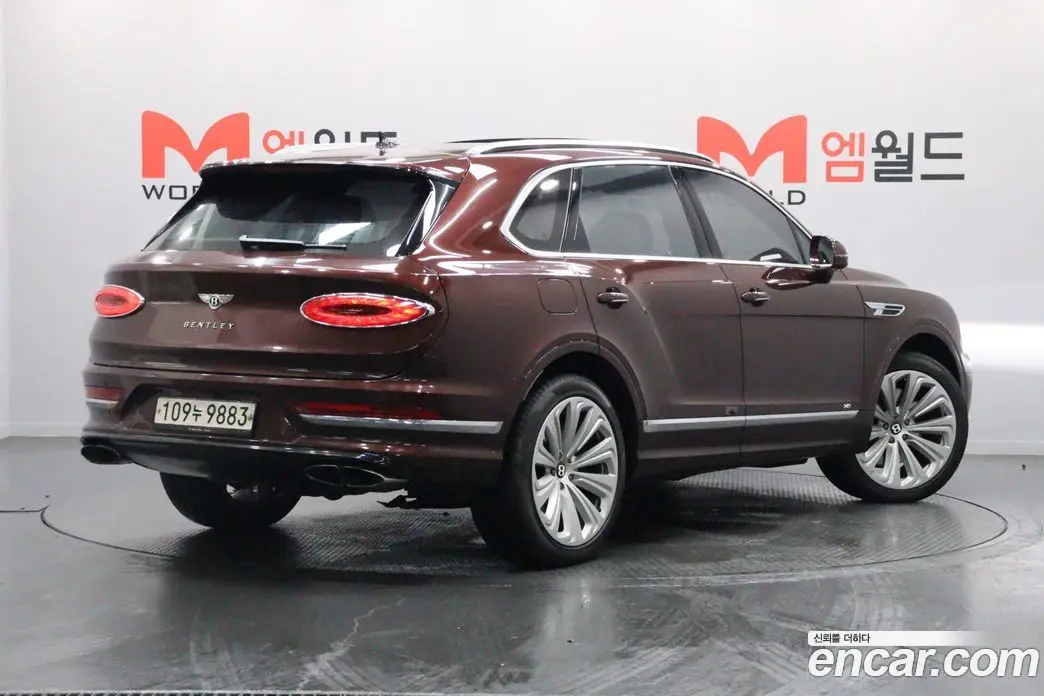 Bentley Bentayga 2021 4.0 автомат (гидро), фото 3 Bentley Bentayga 2021 4.0 автомат (гидро), фото 3