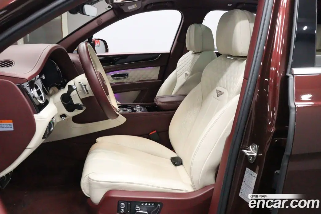 Bentley Bentayga 2021 4.0 автомат (гидро), фото 7 Bentley Bentayga 2021 4.0 автомат (гидро), фото 7