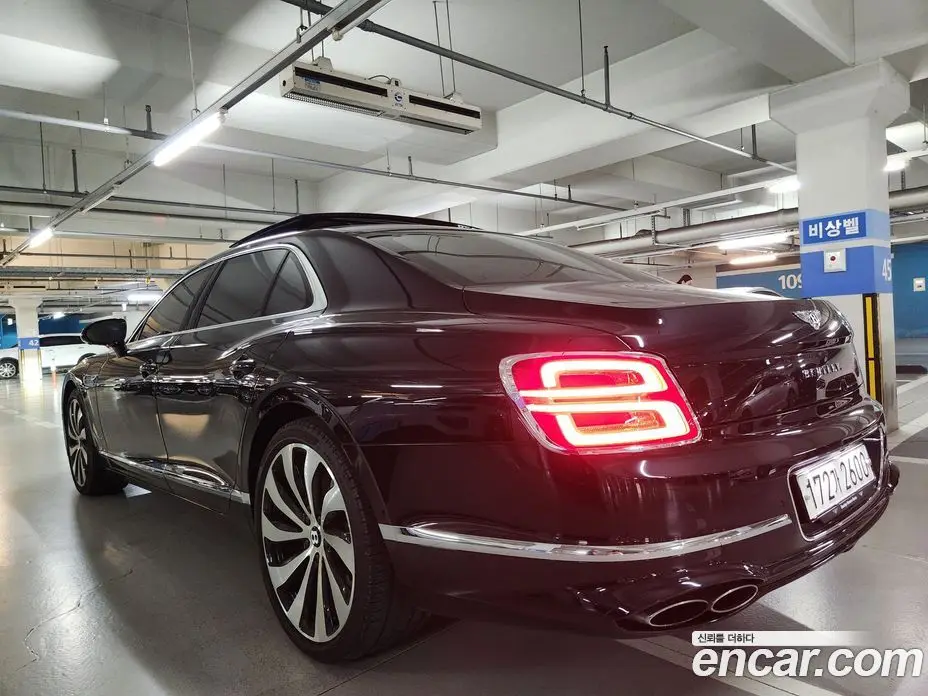 Bentley Flying Spur 2023 4.0 автомат (гидро), фото 5 Bentley Flying Spur 2023 4.0 автомат (гидро), фото 5