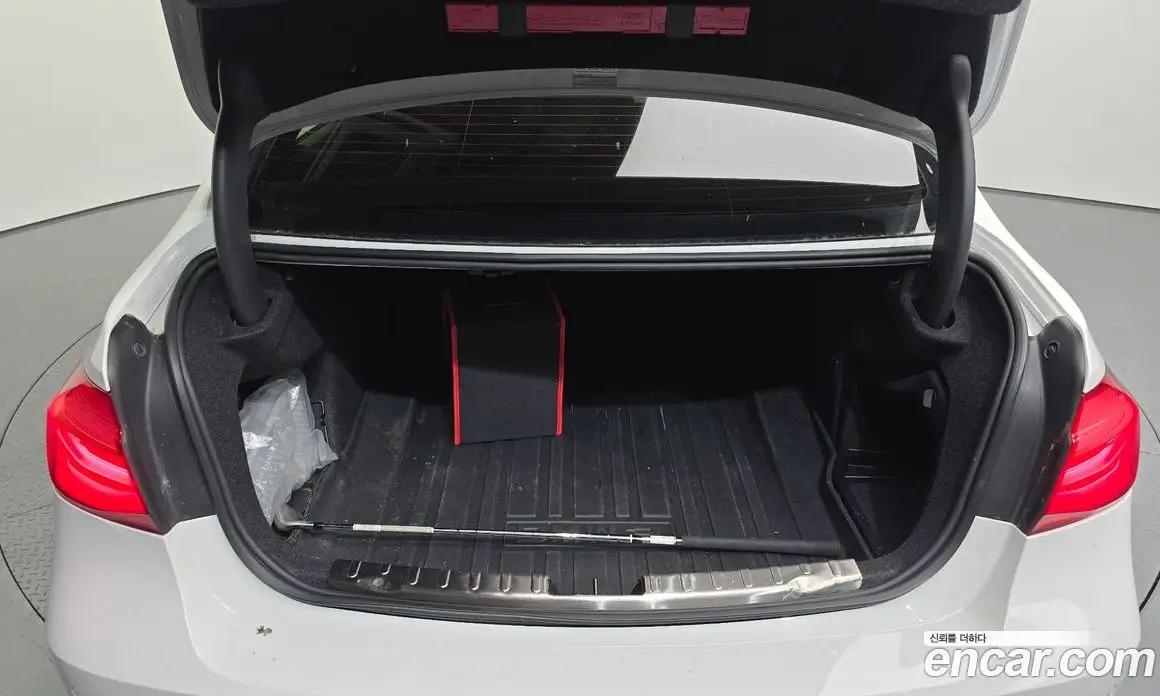 BMW 3 серия 2016 2.0 автомат (гидро), фото 20 BMW 3 серия 2016 2.0 автомат (гидро), фото 20