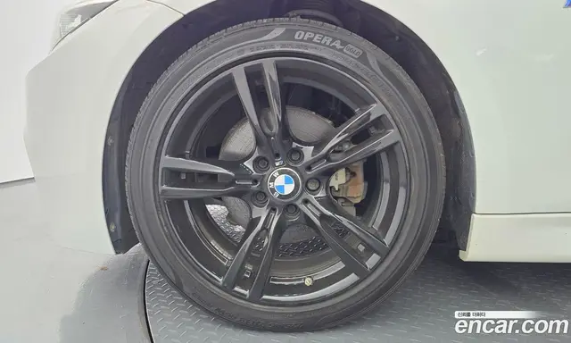 BMW 3 серия 2016 2.0 автомат (гидро), миниатюра 5 BMW 3 серия 2016 2.0 автомат (гидро), миниатюра 5