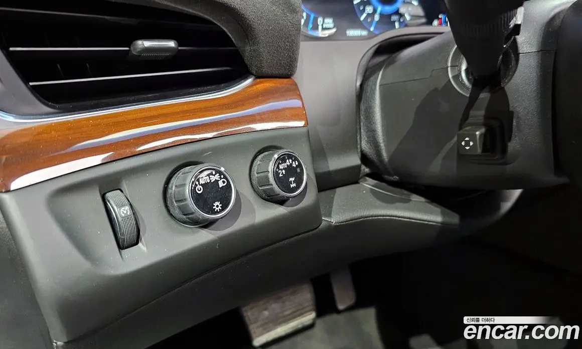 Cadillac Escalade 2018 6.2 автомат (гидро), фото 16 Cadillac Escalade 2018 6.2 автомат (гидро), фото 16