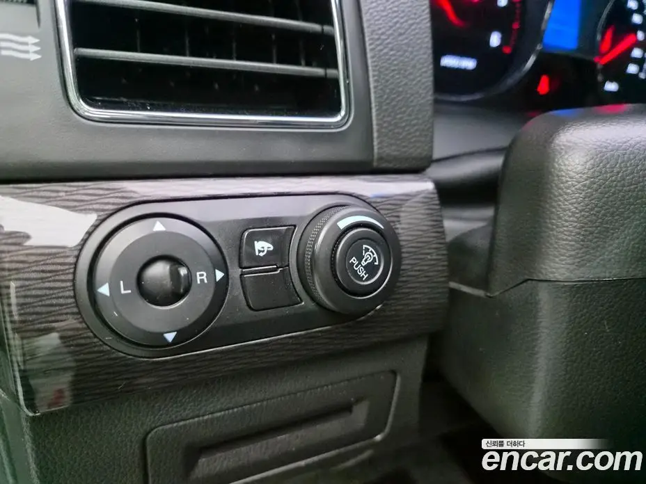 Chevrolet Captiva 2015 2.0 автомат (гидро), фото 16