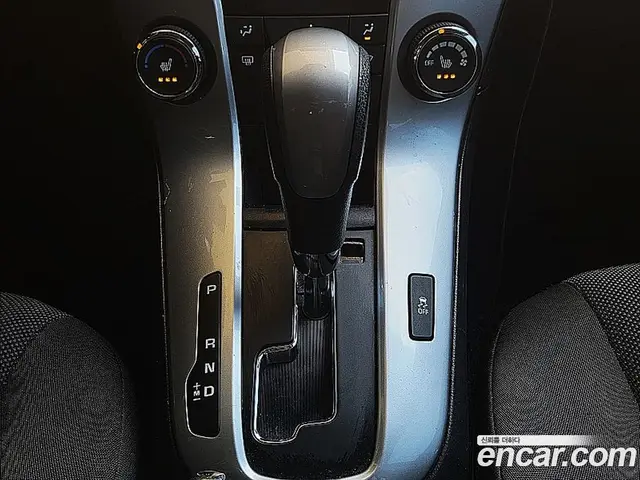 Chevrolet Cruze 2013 1.8 автомат (гидро), миниатюра 11