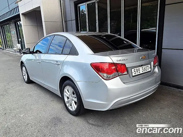 Chevrolet Cruze 2013 1.8 автомат (гидро), миниатюра 3
