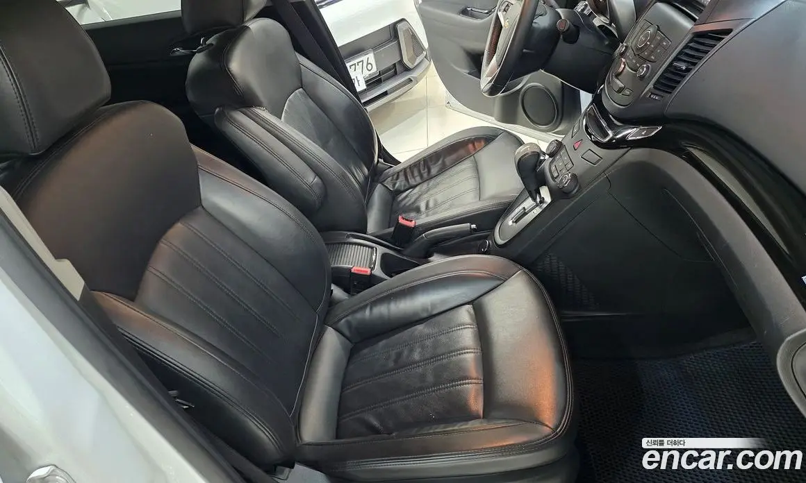 Chevrolet Orlando 2013 2.0 автомат (гидро), фото 20