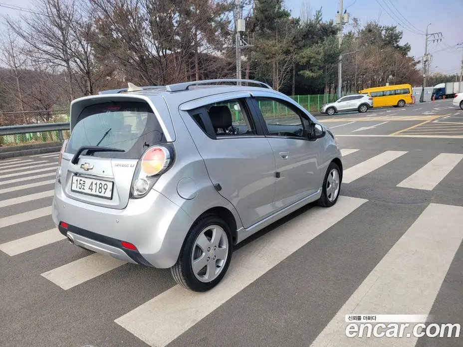 Chevrolet Spark 2012 1.0 автомат (гидро), фото 5