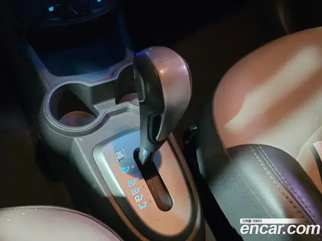 Chevrolet Spark 2014 1.0 автомат (гидро), миниатюра 11
