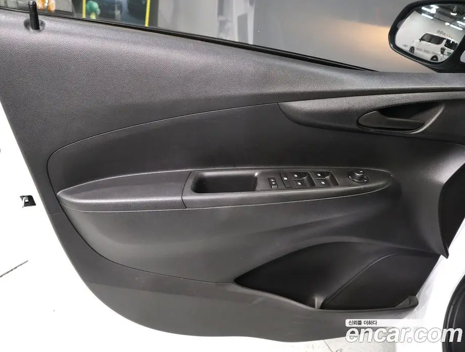 Chevrolet Spark 2016 1.0 автомат (гидро), фото 18