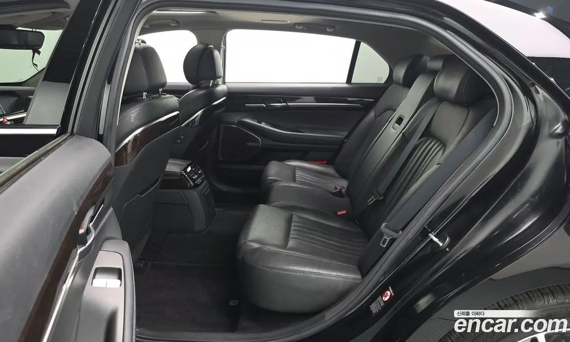 Genesis EQ900 2017 3.3 автомат (гидро), фото 11 Genesis EQ900 2017 3.3 автомат (гидро), фото 11