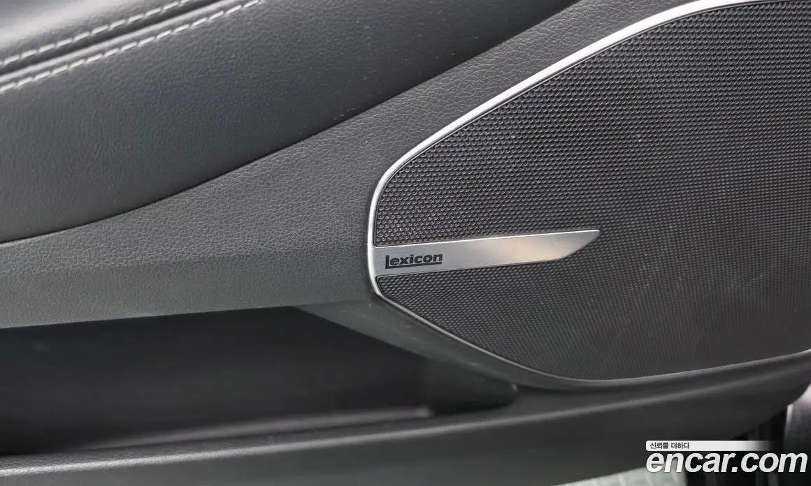 Genesis EQ900 2017 3.3 автомат (гидро), фото 18 Genesis EQ900 2017 3.3 автомат (гидро), фото 18