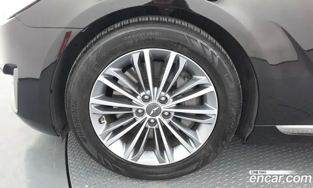 Genesis EQ900 2017 3.3 автомат (гидро), миниатюра 5 Genesis EQ900 2017 3.3 автомат (гидро), миниатюра 5