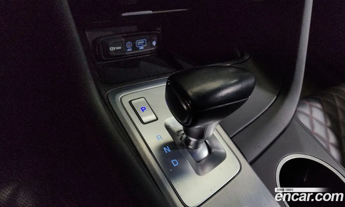 Genesis G70 2018 2.0 автомат (гидро), фото 9 Genesis G70 2018 2.0 автомат (гидро), фото 9