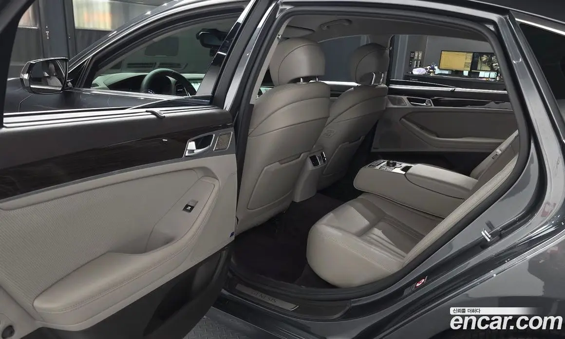 Genesis G80 2016 3.3 автомат (гидро), фото 16 Genesis G80 2016 3.3 автомат (гидро), фото 16