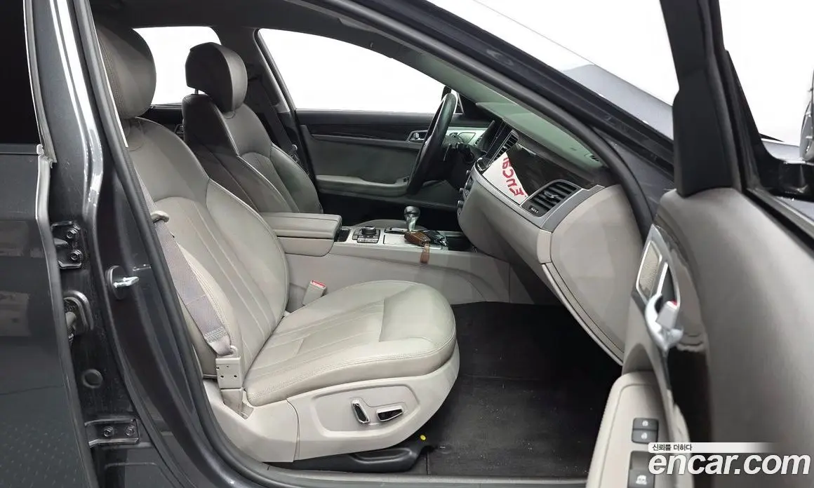 Genesis G80 2016 3.3 автомат (гидро), фото 17 Genesis G80 2016 3.3 автомат (гидро), фото 17