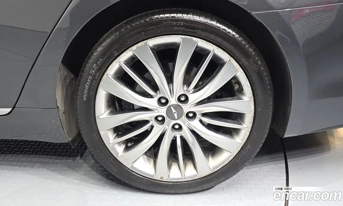 Genesis G80 2016 3.3 автомат (гидро), фото 7 Genesis G80 2016 3.3 автомат (гидро), фото 7