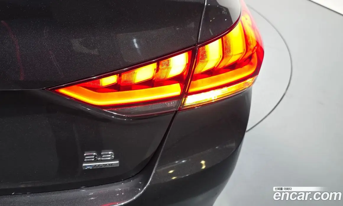 Genesis G80 2016 3.3 автомат (гидро), фото 9 Genesis G80 2016 3.3 автомат (гидро), фото 9