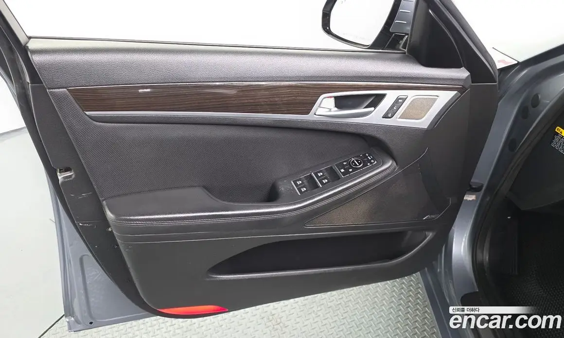 Genesis G80 2016 3.3 автомат (гидро), фото 14 Genesis G80 2016 3.3 автомат (гидро), фото 14