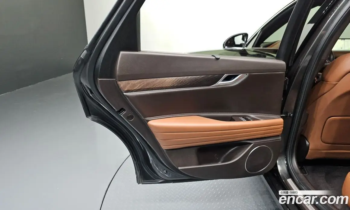 Genesis G80 2023 2.5 автомат (гидро), фото 15