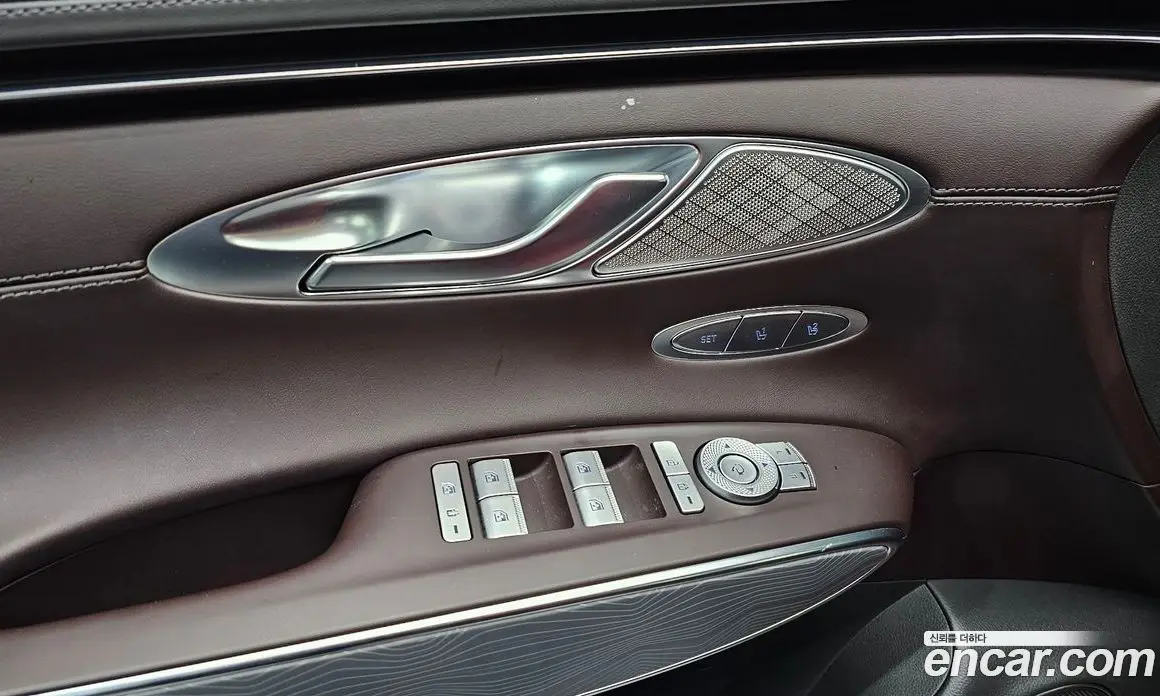 Genesis GV70 2021 2.5 автомат (гидро), фото 29 Genesis GV70 2021 2.5 автомат (гидро), фото 29