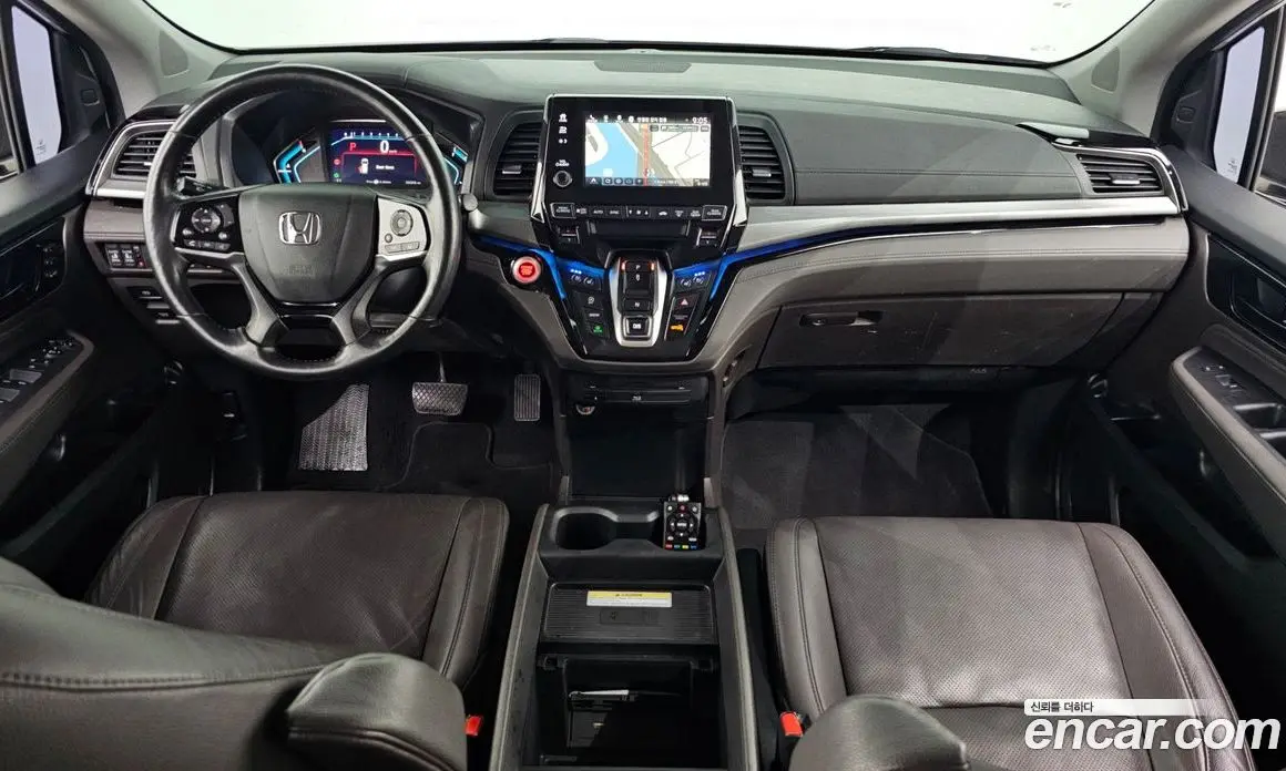 Honda Odyssey 2017 3.5 автомат (гидро), фото 7 Honda Odyssey 2017 3.5 автомат (гидро), фото 7