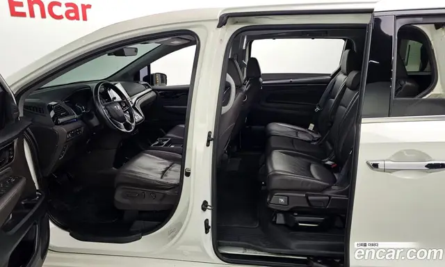 Honda Odyssey 2017 3.5 автомат (гидро), миниатюра 10 Honda Odyssey 2017 3.5 автомат (гидро), миниатюра 10