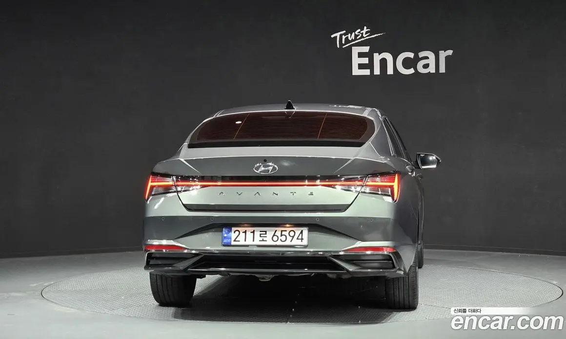 Hyundai Avante 2022 1.6 автомат (гидро), фото 4
