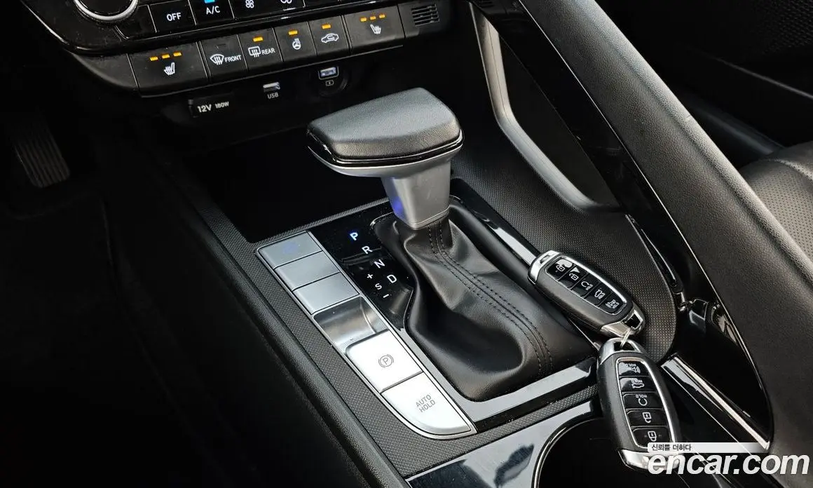 Hyundai Avante 2023 1.6 автомат (гидро), фото 9