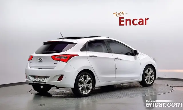 Hyundai i30 2013 1.6 автомат (гидро), миниатюра 2 Hyundai i30 2013 1.6 автомат (гидро), миниатюра 2