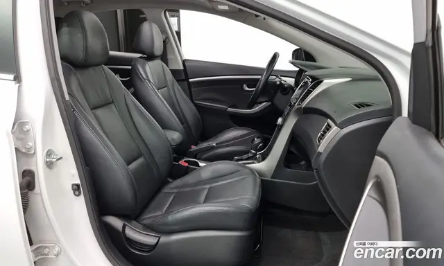 Hyundai i30 2013 1.6 автомат (гидро), миниатюра 10 Hyundai i30 2013 1.6 автомат (гидро), миниатюра 10