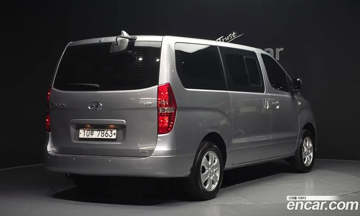 Hyundai Starex 2018 2.5 автомат (гидро), фото 2 Hyundai Starex 2018 2.5 автомат (гидро), фото 2