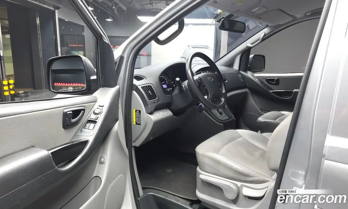 Hyundai Starex 2018 2.5 автомат (гидро), фото 13 Hyundai Starex 2018 2.5 автомат (гидро), фото 13