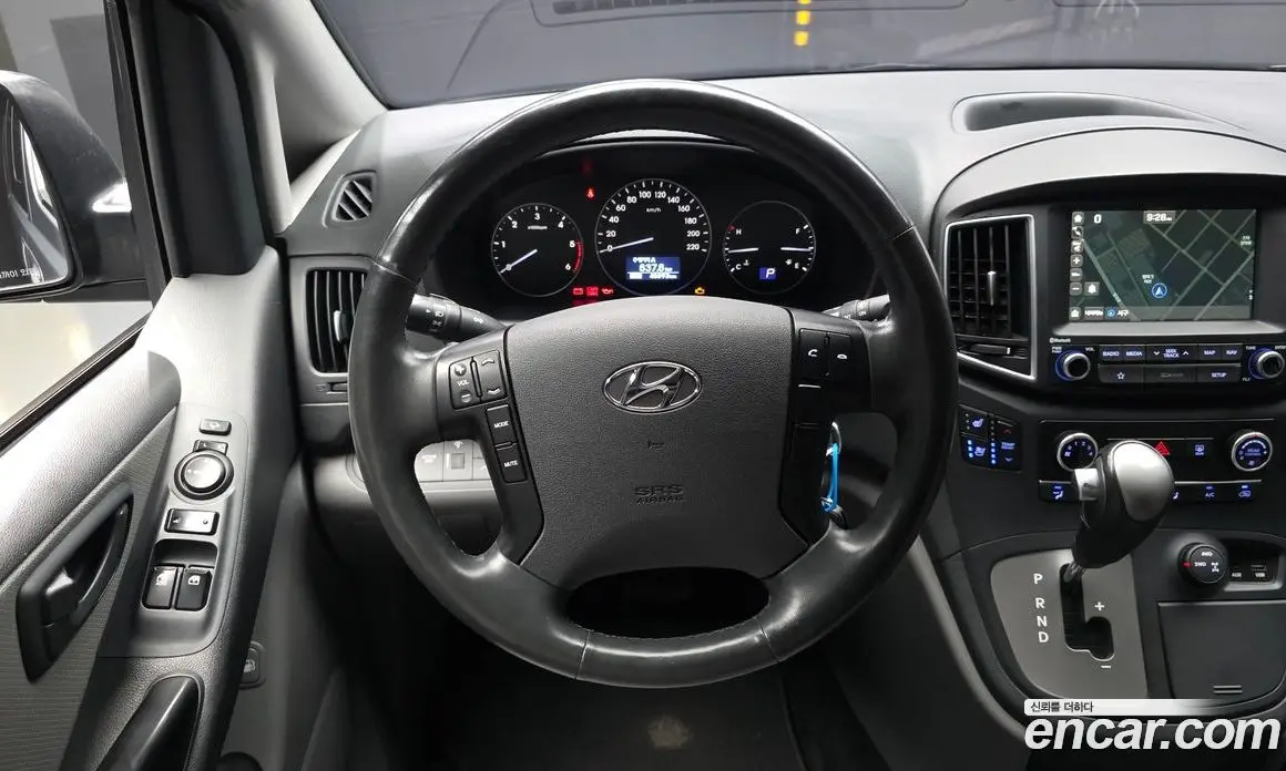 Hyundai Starex 2018 2.5 автомат (гидро), фото 20 Hyundai Starex 2018 2.5 автомат (гидро), фото 20