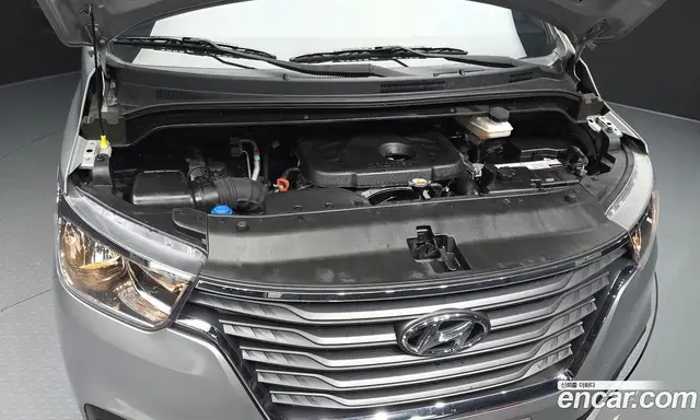Hyundai Starex 2018 2.5 автомат (гидро), миниатюра 6 Hyundai Starex 2018 2.5 автомат (гидро), миниатюра 6