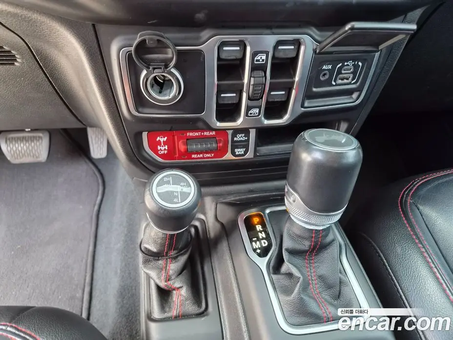 Jeep Wrangler 2023 2.0 автомат (гидро), фото 14 Jeep Wrangler 2023 2.0 автомат (гидро), фото 14