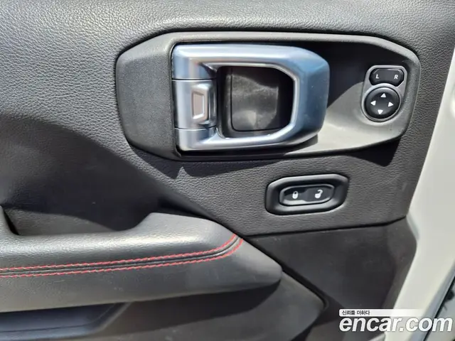 Jeep Wrangler 2023 2.0 автомат (гидро), миниатюра 8 Jeep Wrangler 2023 2.0 автомат (гидро), миниатюра 8