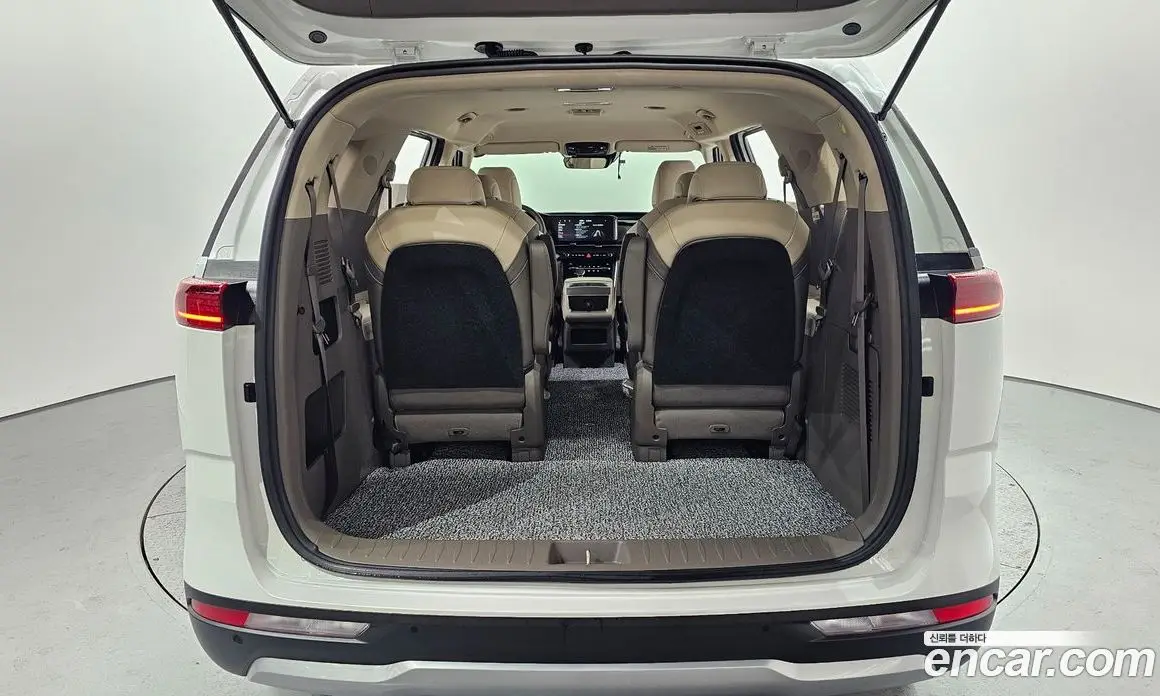 Kia Carnival 2021 2.2 автомат (гидро), фото 20
