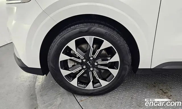 Kia Carnival 2021 2.2 автомат (гидро), миниатюра 5