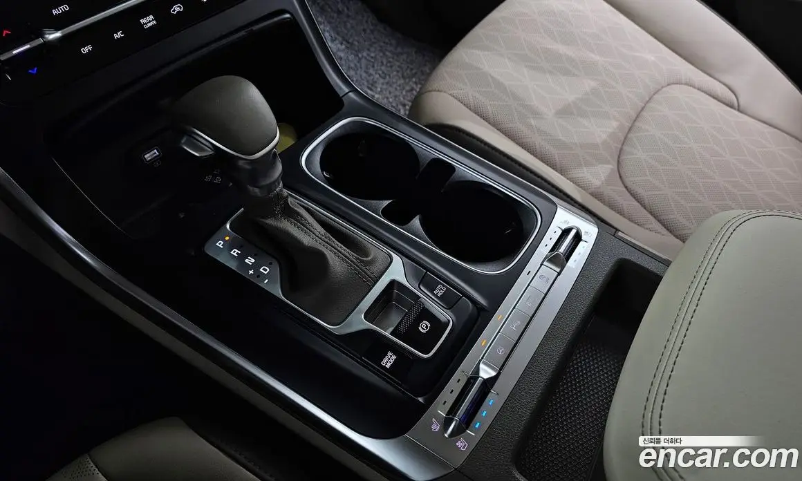 Kia Carnival 2021 2.2 автомат (гидро), фото 9