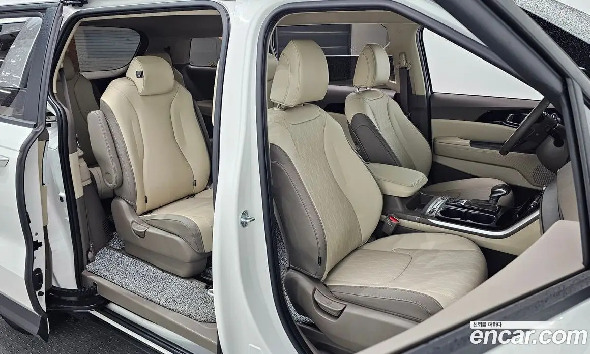 Kia Carnival 2021 2.2 автомат (гидро), фото 10