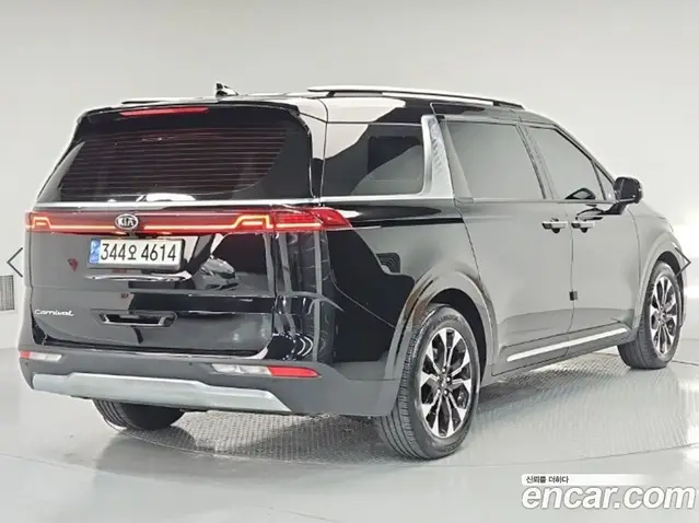 Kia Carnival 2021 2.2 автомат (гидро), миниатюра 4 Kia Carnival 2021 2.2 автомат (гидро), миниатюра 4