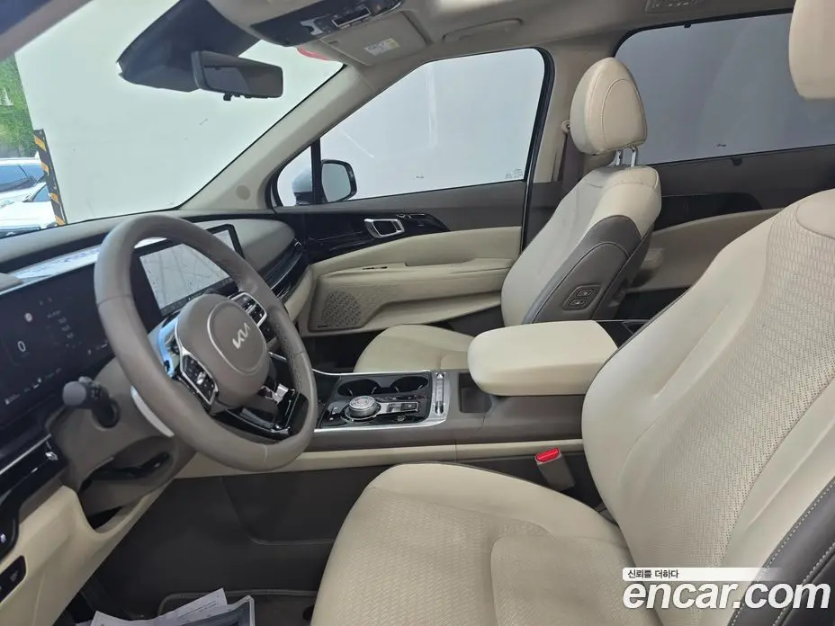 Kia Carnival 2024 1.6 автомат (гидро), фото 14 Kia Carnival 2024 1.6 автомат (гидро), фото 14