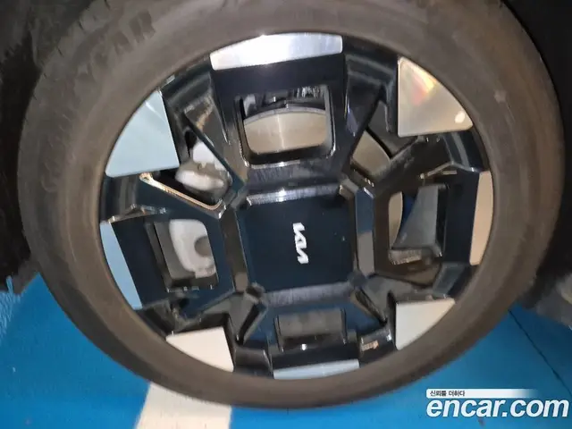 Kia Carnival 2024 1.6 автомат (гидро), миниатюра 5 Kia Carnival 2024 1.6 автомат (гидро), миниатюра 5
