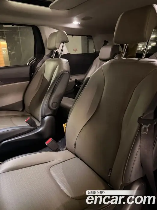 Kia Carnival 2024 1.6 автомат (гидро), фото 6 Kia Carnival 2024 1.6 автомат (гидро), фото 6