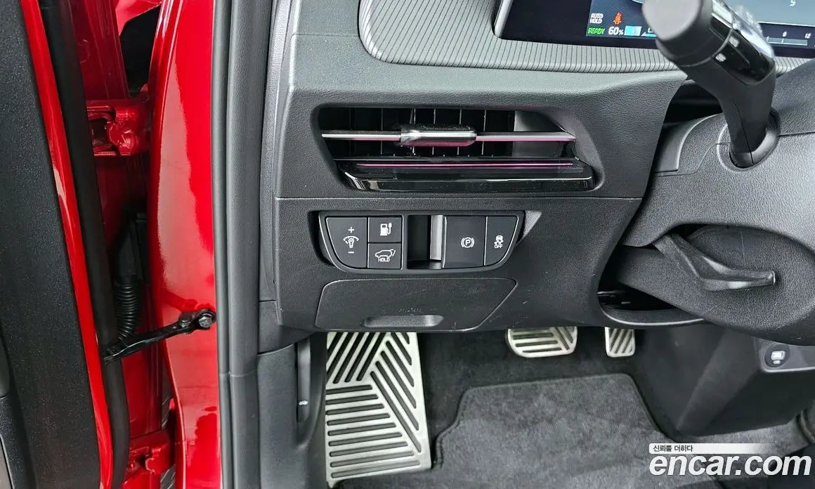 Kia EV6 2023 0.1 автомат (гидро), фото 16 Kia EV6 2023 0.1 автомат (гидро), фото 16