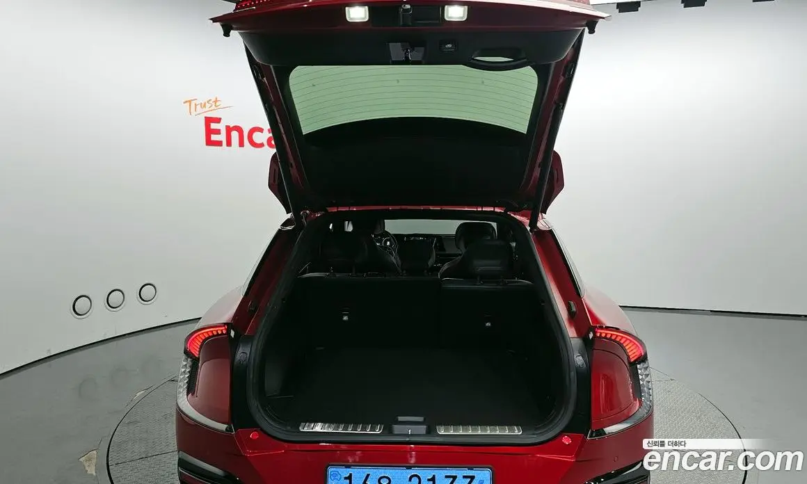 Kia EV6 2023 0.1 автомат (гидро), фото 20 Kia EV6 2023 0.1 автомат (гидро), фото 20