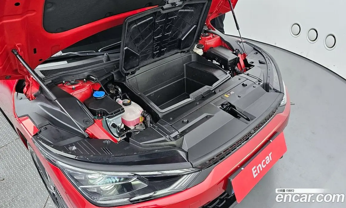 Kia EV6 2023 0.1 автомат (гидро), фото 6 Kia EV6 2023 0.1 автомат (гидро), фото 6