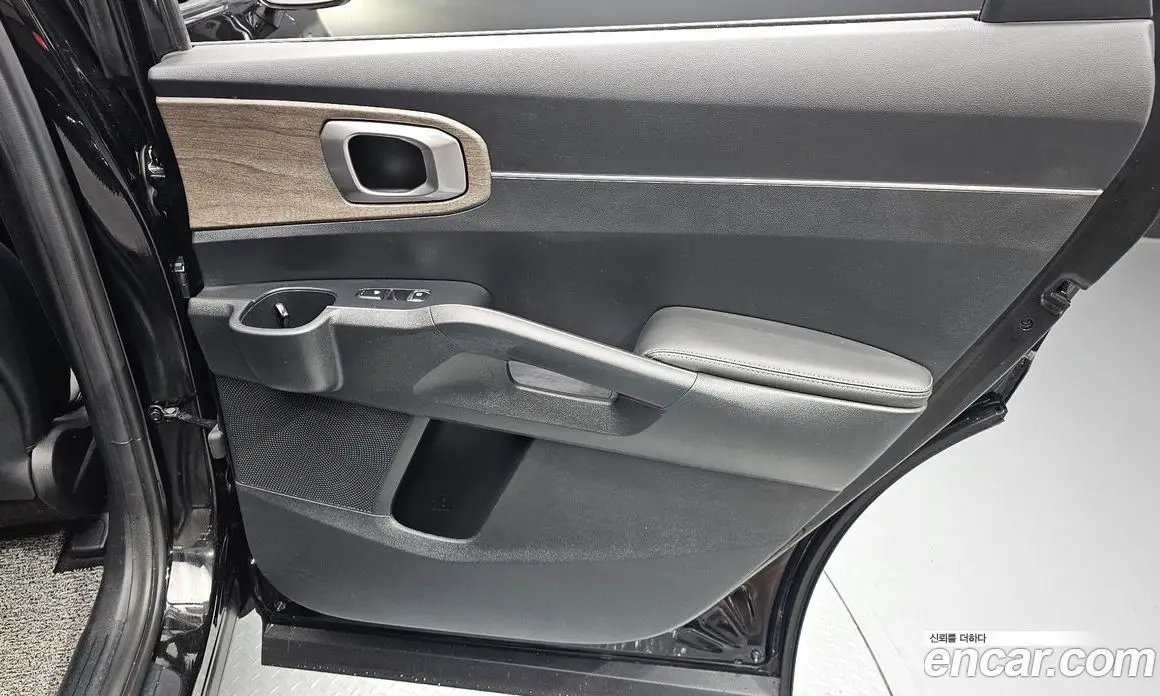 Kia Sorento 2021 2.2 автомат (гидро), фото 14 Kia Sorento 2021 2.2 автомат (гидро), фото 14
