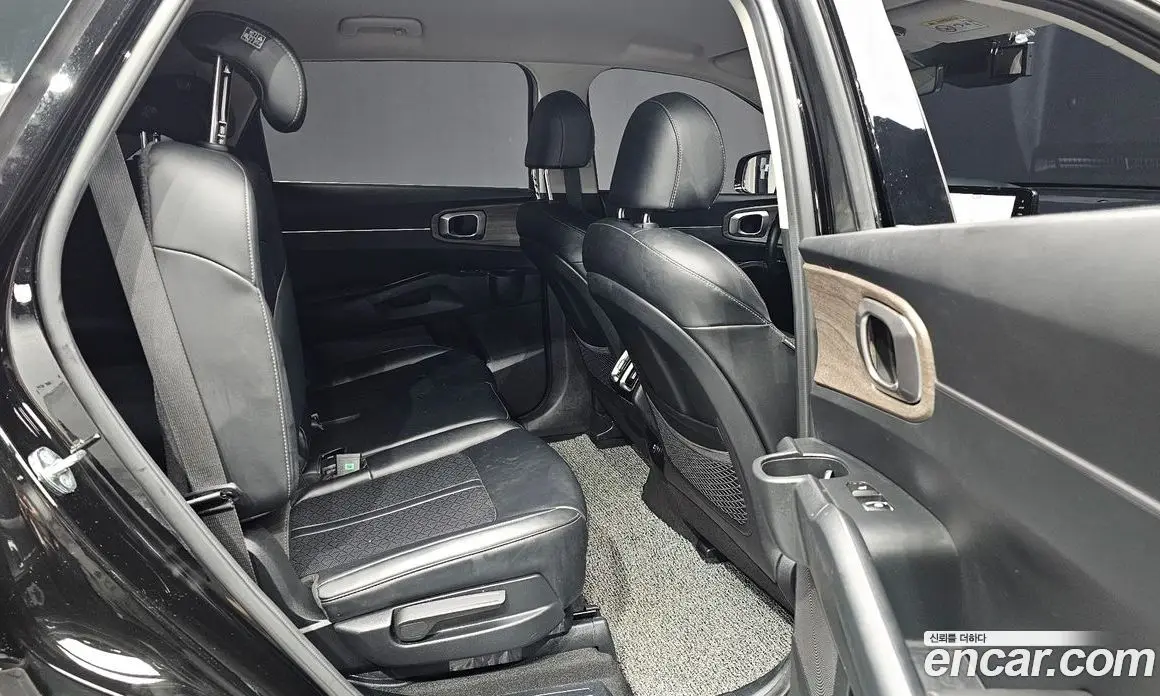 Kia Sorento 2021 2.2 автомат (гидро), фото 17 Kia Sorento 2021 2.2 автомат (гидро), фото 17