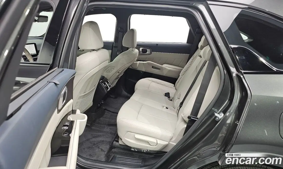 Kia Sorento 2023 1.6 автомат (гидро), фото 11 Kia Sorento 2023 1.6 автомат (гидро), фото 11